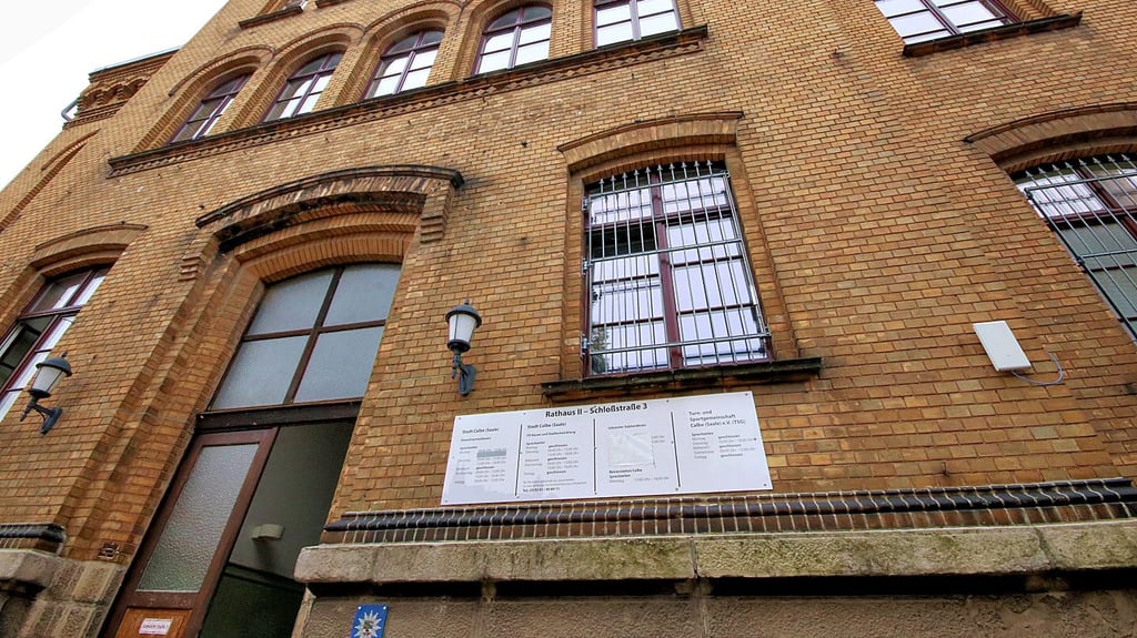 Beginnen sollen die Sanierungsarbeiten im kleinen Rathaus. 