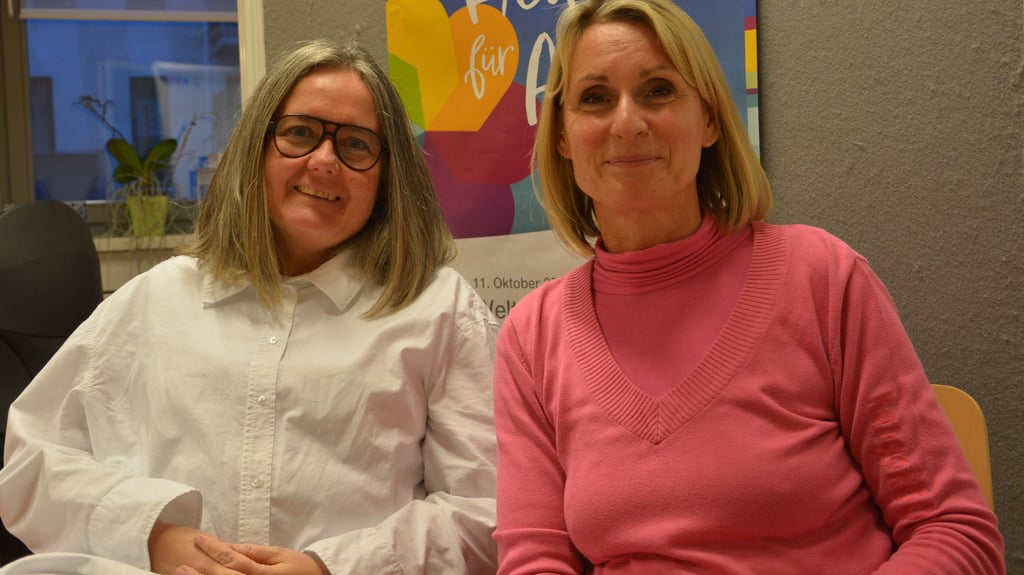 Jacqueline Jacob (rechts) ist als ehrenamtliche Hospizbegleiterin im Landkreis Börde und Magdeburg für die Malteser tätig. Diözesanreferentin Antje Schmidt koordiniert die Einsätze.