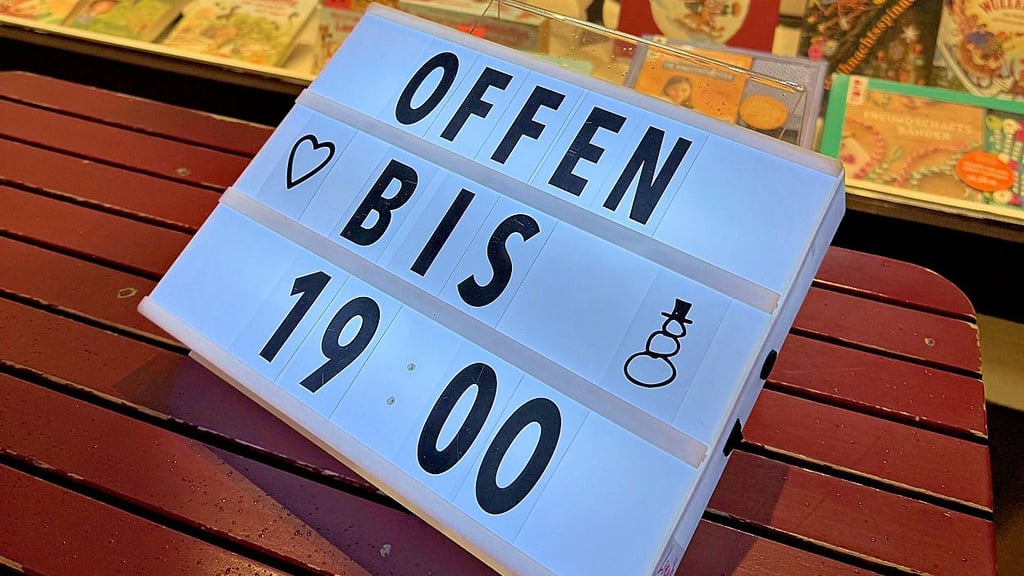 Beim Late-Night-Shopping haben in Stendal viele Geschäfte länger geöffnet. Die Aktion findet einen immer größeren Zulauf.