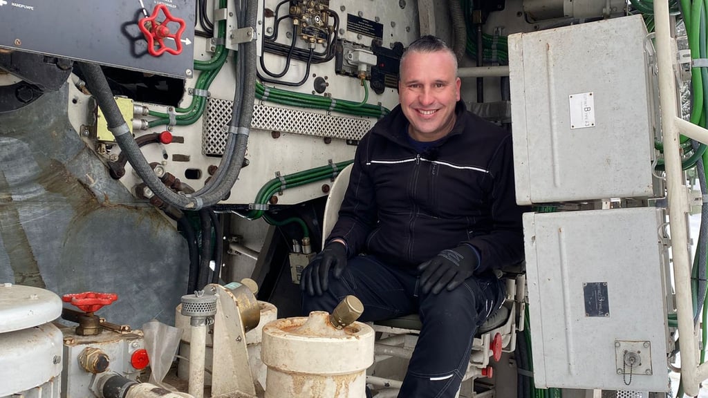 Mario Tänzer und sein Team vom Ostdeutschen Fahrzeugmuseum Benneckenstein sind wieder im TV zu sehen.