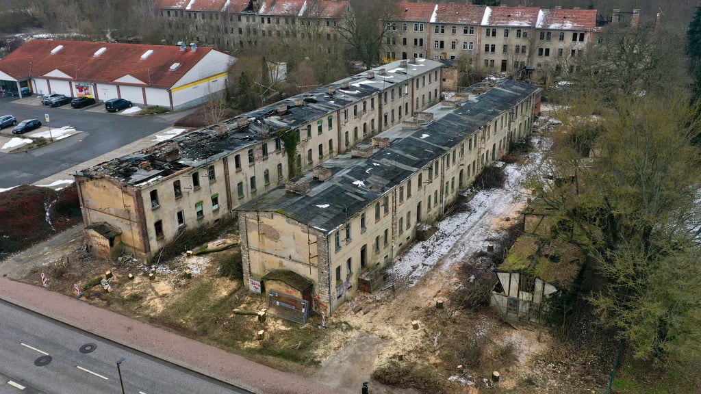 Die seit langer Zeit leerstehenden Familienhäuser in Helbra sollen abgerissen werden. 