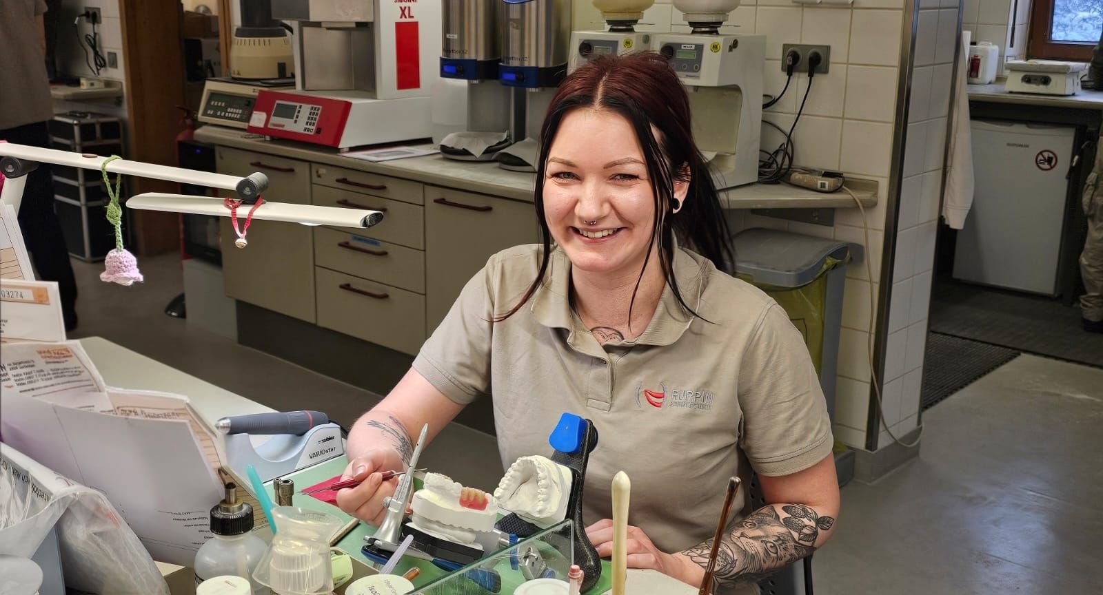 Handwerkskammer Magdeburg zeichnet Nachwuchs aus: Kammersiegerin im Zahntechniker-Handwerk: Jasmin Münz aus Gardelegen überzeugt