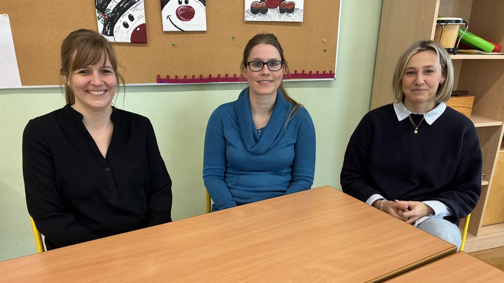 Jana Scheffler, Stephanie Krause und Giulia Adler (v.l.n.r.) sind Schulsozialarbeiterinnen an Grundschulen im Osten Magdeburgs und engagieren sich für das „Soziale Netzwerk Ostelbien“.