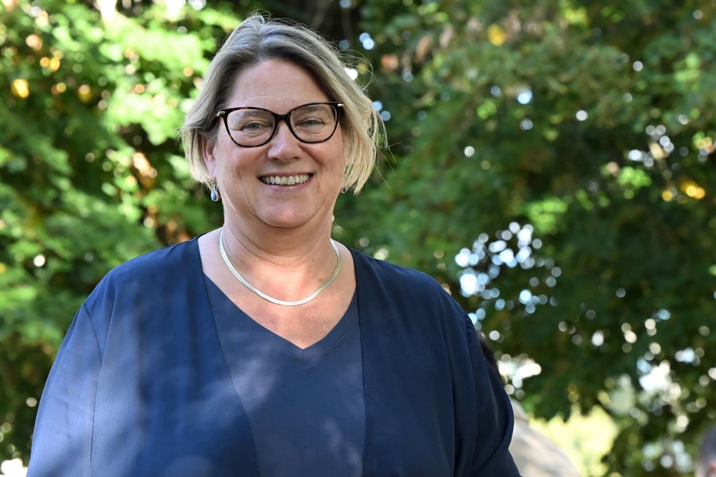 Integrationsstaatssekretärin Susi Möbbeck sieht in der Beschäftigung ukrainischer Geflüchteter einen wichtigen Baustein gegen den Fachkräftemangel. (Archivbild)