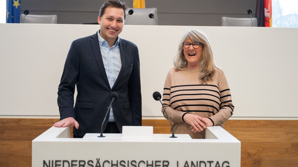 Eine Mentee mit ihrem Mentor: Inka Behnsen begleitete den SPD-Landtagsabgeordneten Brian Baatzsch ein Jahr lang. (Archivbild)