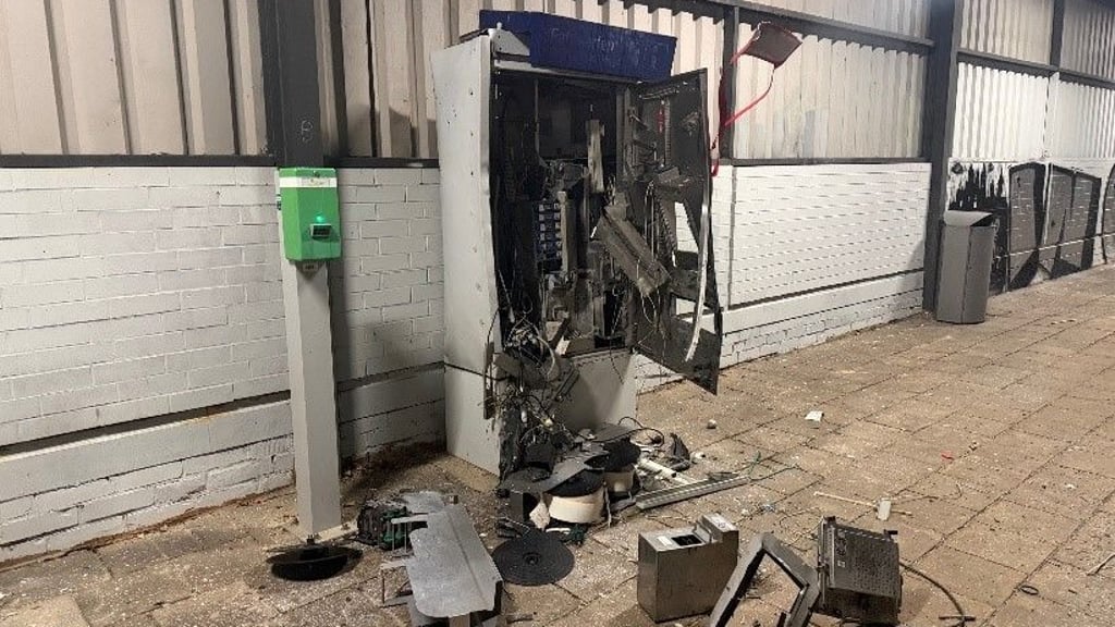 Unbekannte hatten den Fahrkartenautomat am Bahnhof in Zielitz gesprengt.