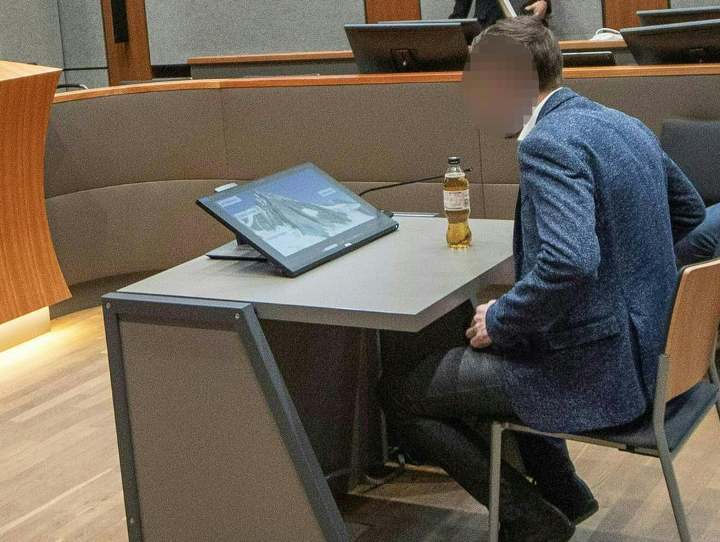 Der Freund der Toten beteuerte seine Unschuld.