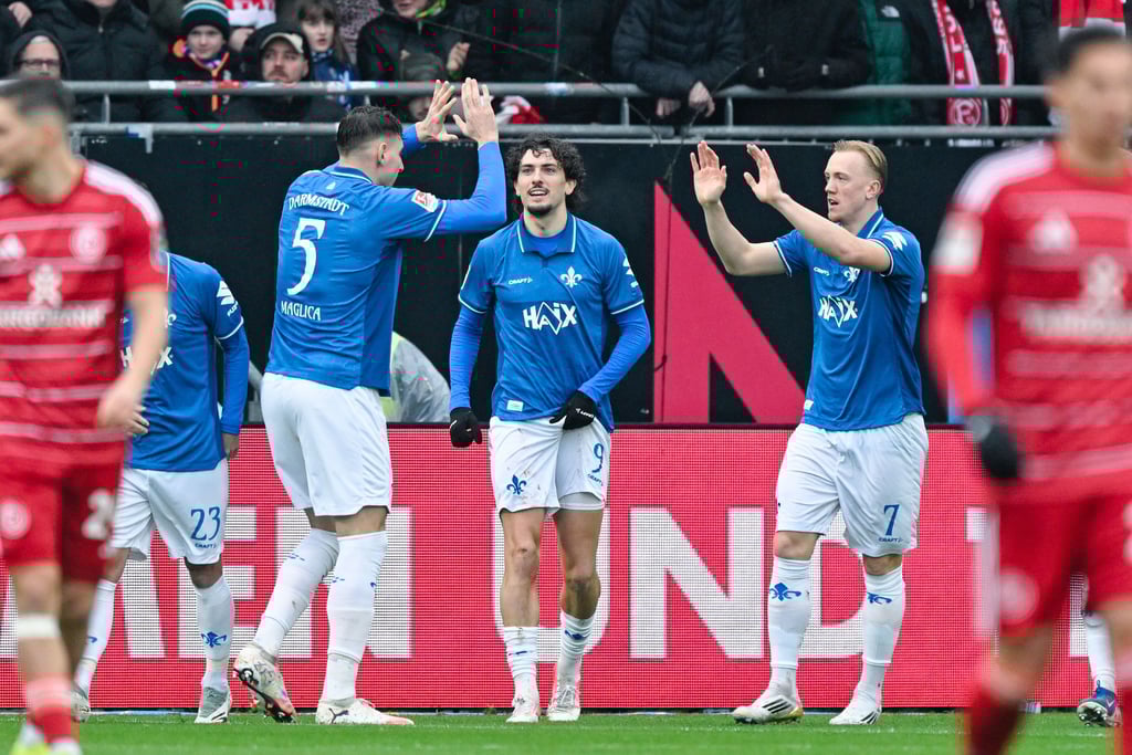 Darmstadt jubelt über das 1:0.