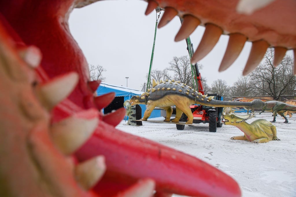 Die Dino-Modelle sind teilweise einige Meter hoch.