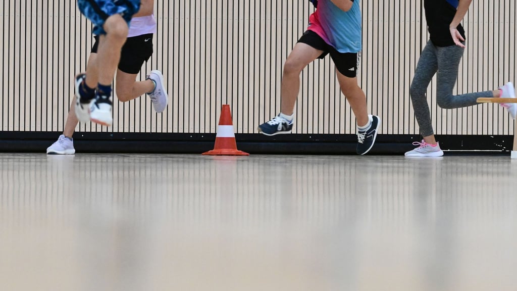 Ein KI-Tool könnte vielleicht bald die Benotung im Sportunterricht verändern. (Symbolbild)