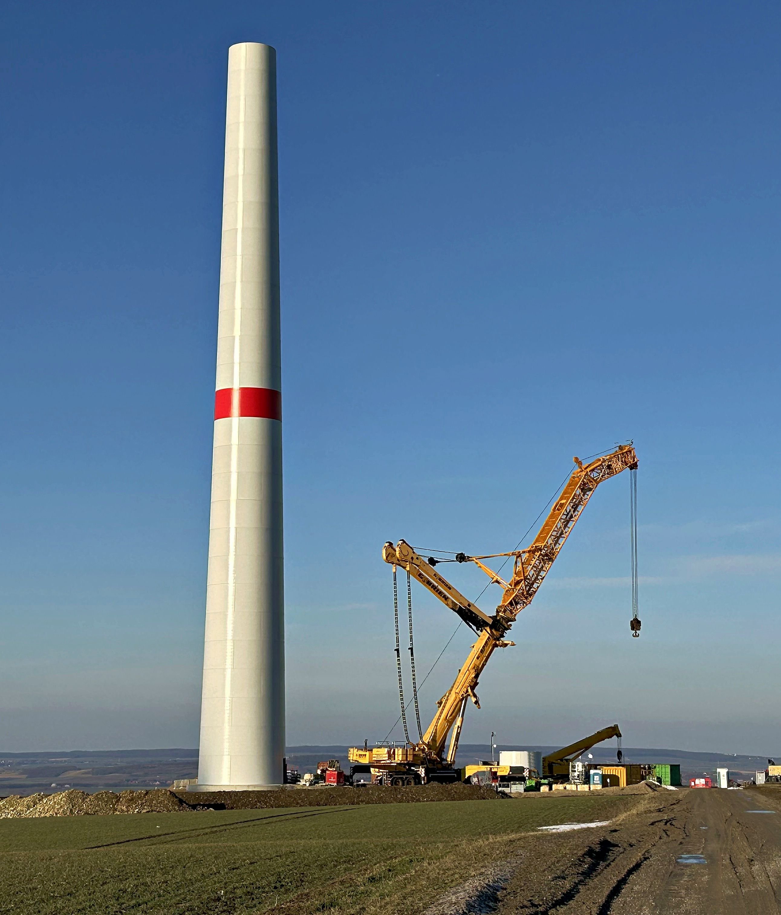 100-Millionen-Investition: Umbau des Windparks Druiberg: Der erste neue Betonturm steht