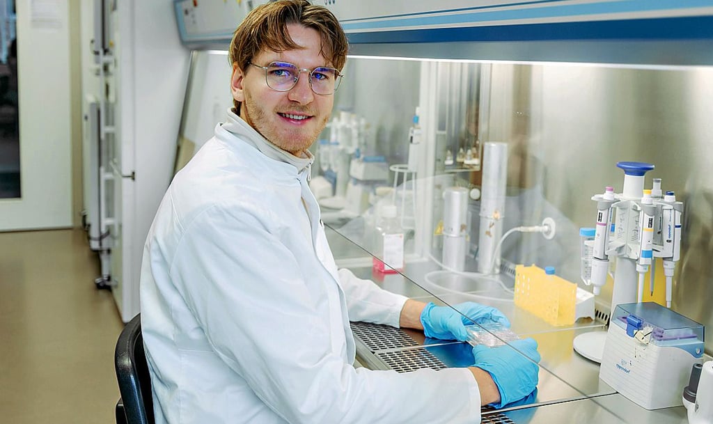 Noah Müller arbeitet an einer Methode, medizinische Geräte erst einmal sicher im Labor zu prüfen, bevor sie an Tieren oder Menschen eingesetzt werden. 