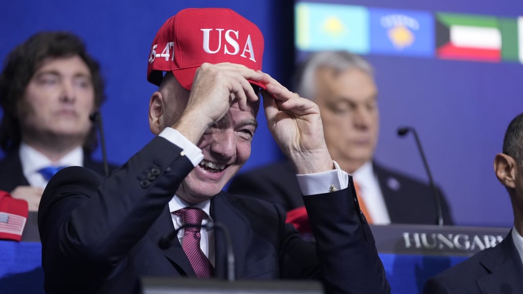 Gianni Infantino kündigte eine Partnerschaft der FIFA mit Donald Trumps Friedensrat an.