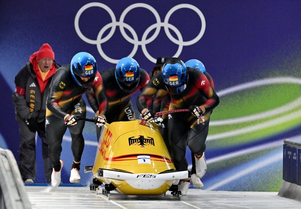 Johannes Lochner (Pilot), Thorsten Margis, Jörn Wenzel und Georg Fleischhauer legten im ersten Lauf Start- und Bahnrekord hin.