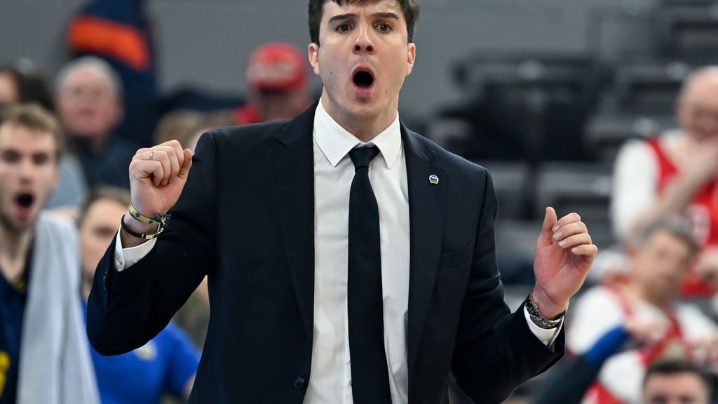 Pedro Calles darf von seinem ersten Titel als Alba-Trainer träumen