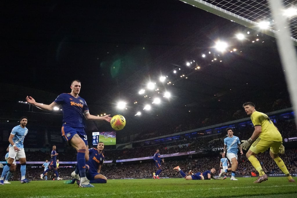 Manchester City ist bis auf zwei Punkte an Arsenal dran.