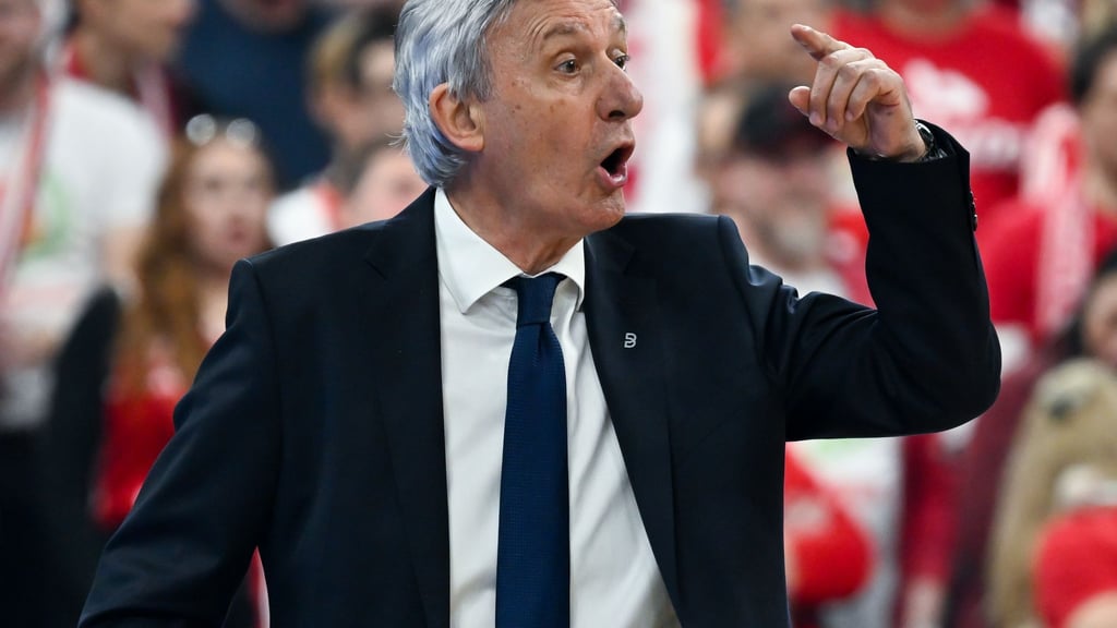 Svetislav Pesic und die Bayern-Basketballer verpassten das Pokal-Endspiel in eigener Halle.