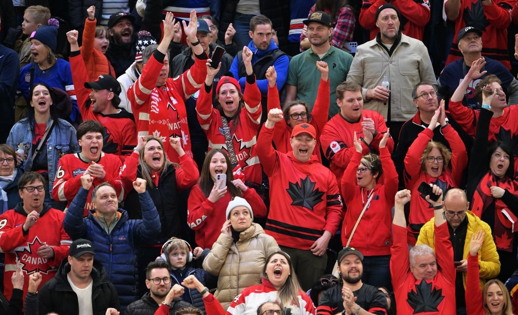 Kanadische Eishockeyfans können beim Olympia-Finale nicht nur in Mailand Alkohol trinken.