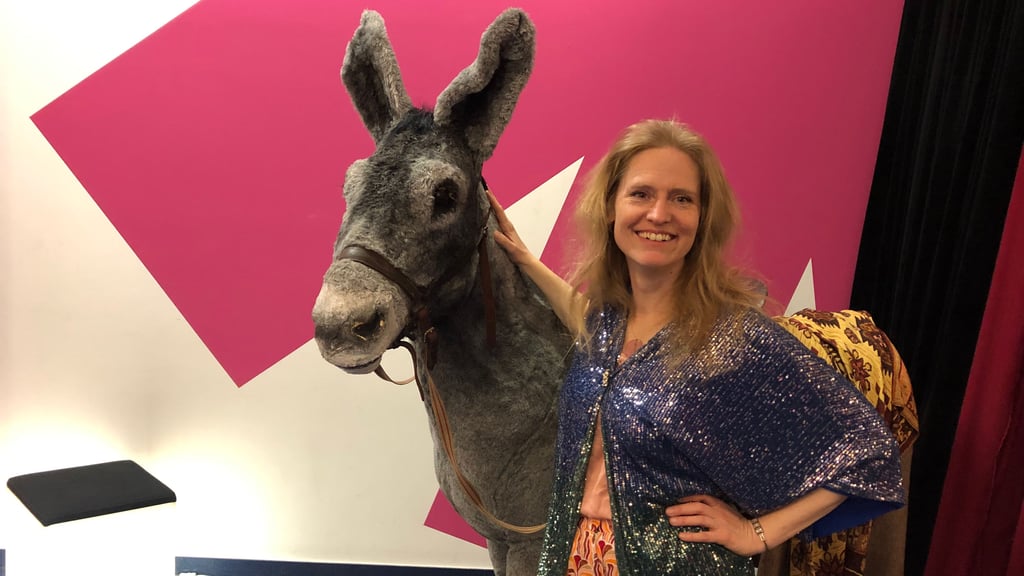 Mille Maria Dalsgaard und der "Esel, der auf Rosen geht".