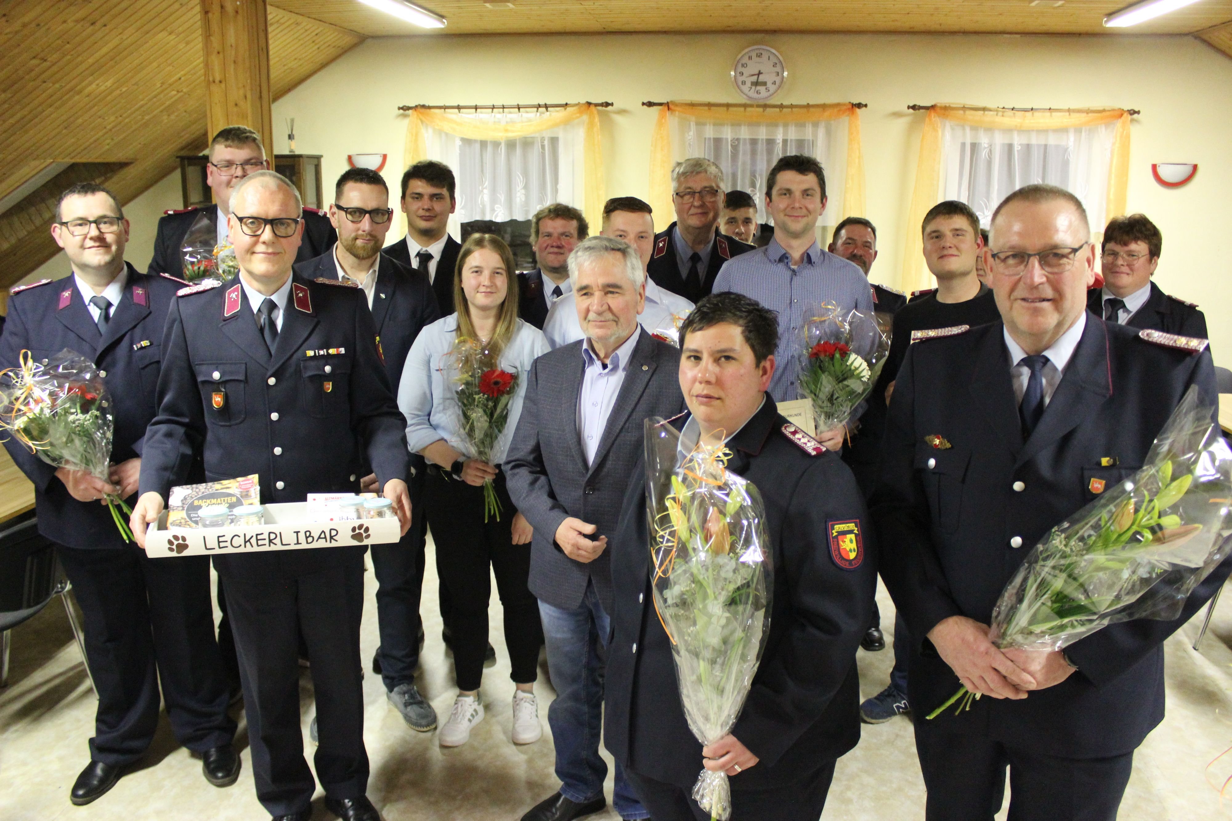 42 Einsätze im Jahr 2025: Jahreshauptversammlung der Feuerwehr Calvörde: Emotionaler Abschied und zahlreiche Beförderungen