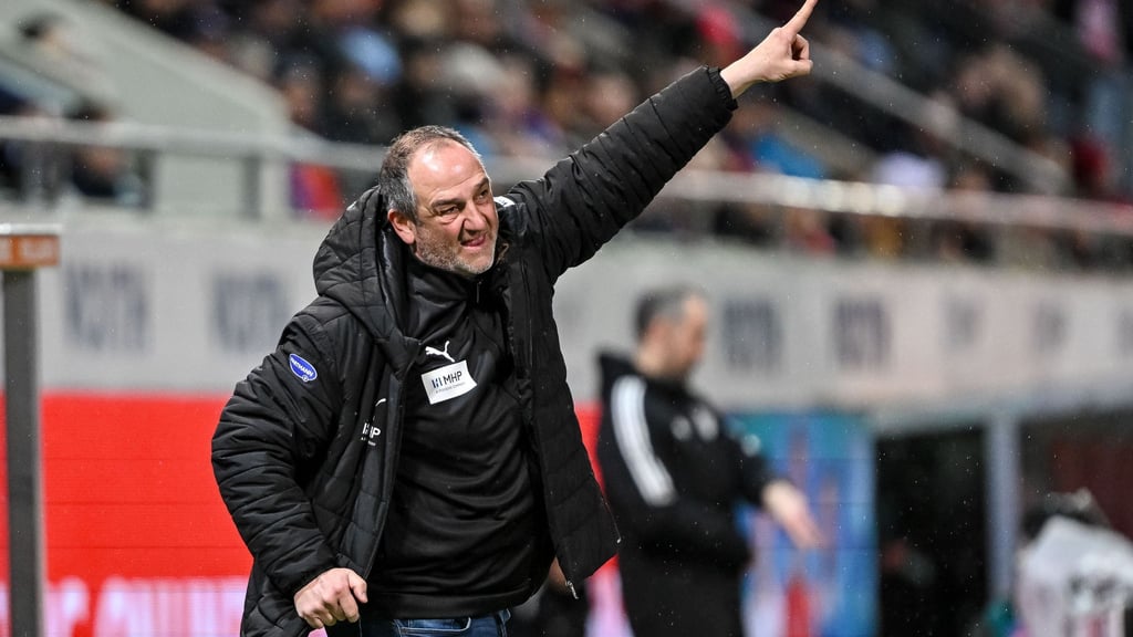 Frank Schmidt stand kurz vor einem Sieg gegen Stuttgart.