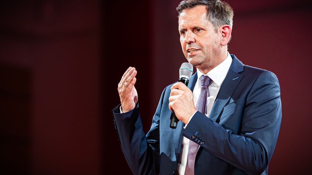 Das Leid der Menschen in der Ukraine sei unermesslich, sagt Niedersachsens Ministerpräsident Olaf Lies (SPD).