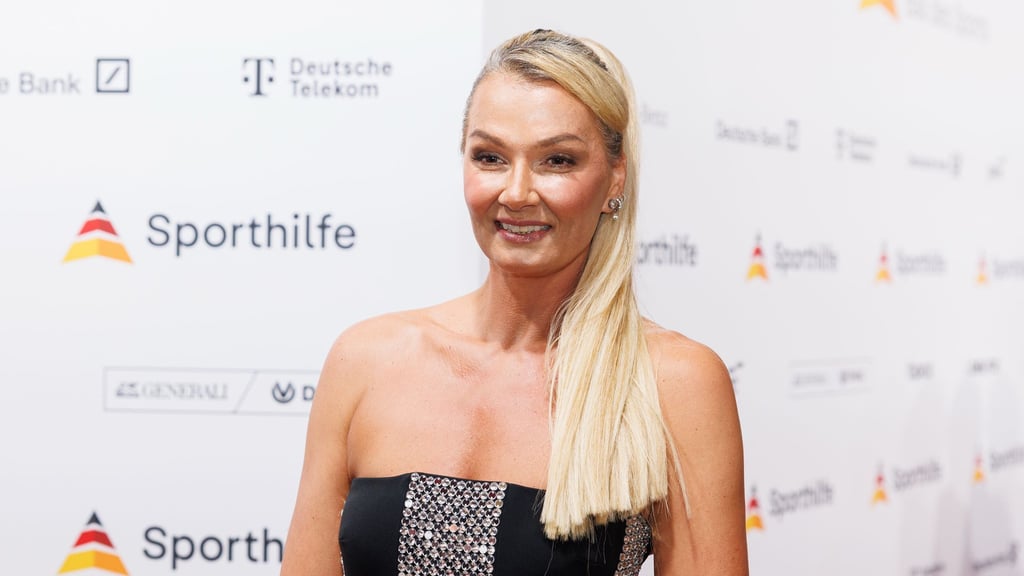 Franziska van Almsick hat die zunehmenden Hassnachrichten an Sportlerinnen und Sportler kritisiert.