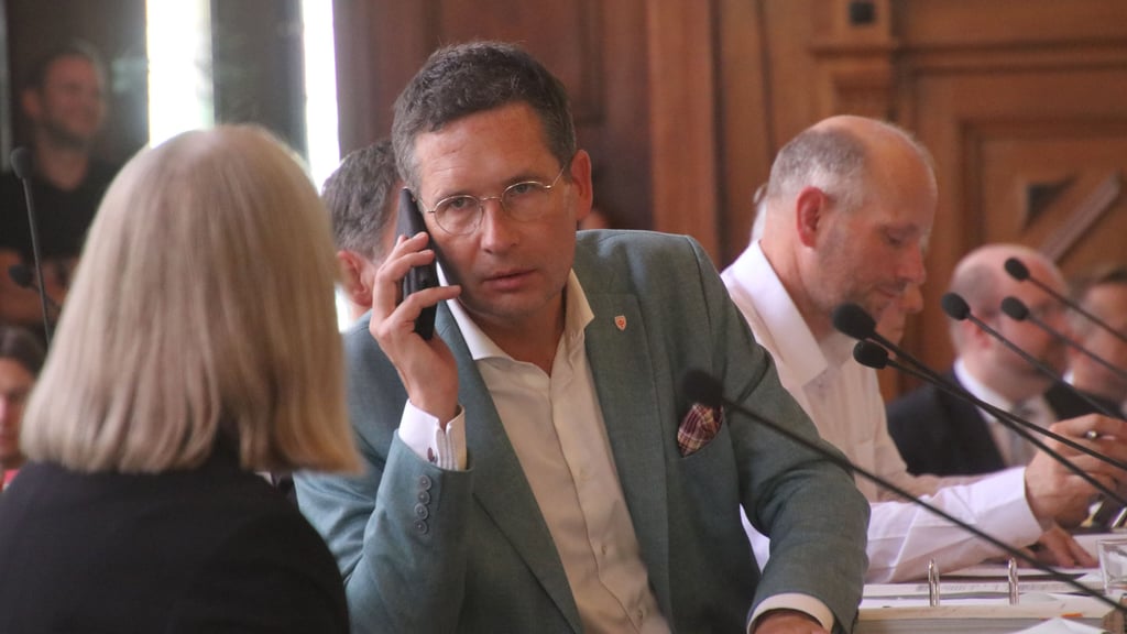 Halles Oberbürgermeister Alexander Vogt (parteilos) ist jetzt gefordert. Er muss das Schuldenproblem der Stadt in den Griff bekommen.