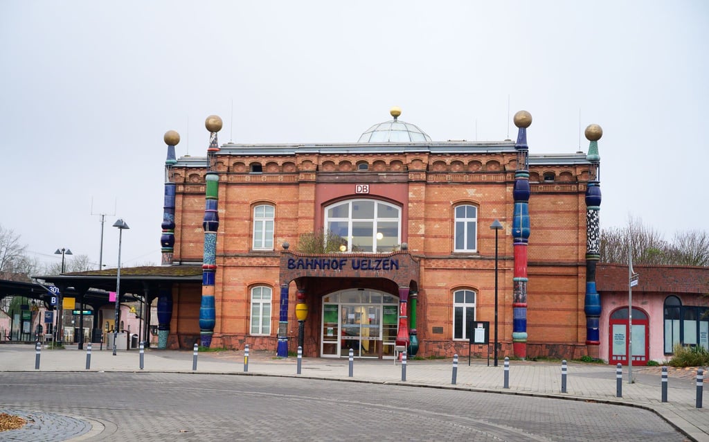 Die Bundespolizei hat einen Verdächtigen am Bahnhof Uelzen festgenommen. (Archivbild)