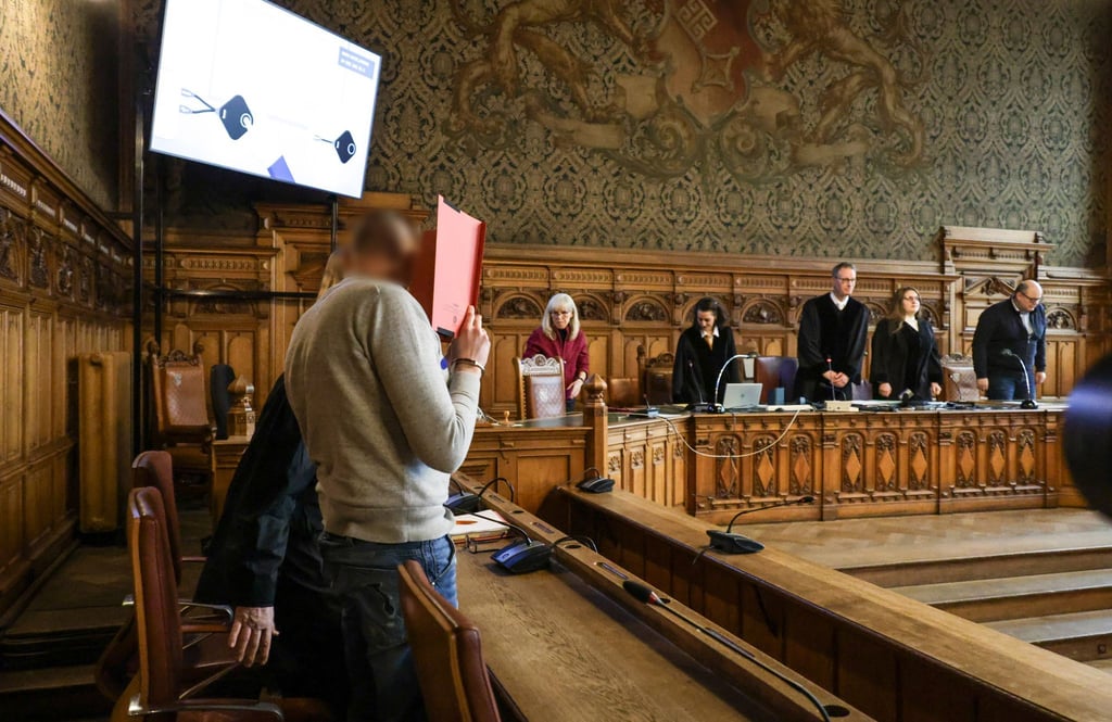 Die Angeklagten sollen einen Anschlag geplant haben.