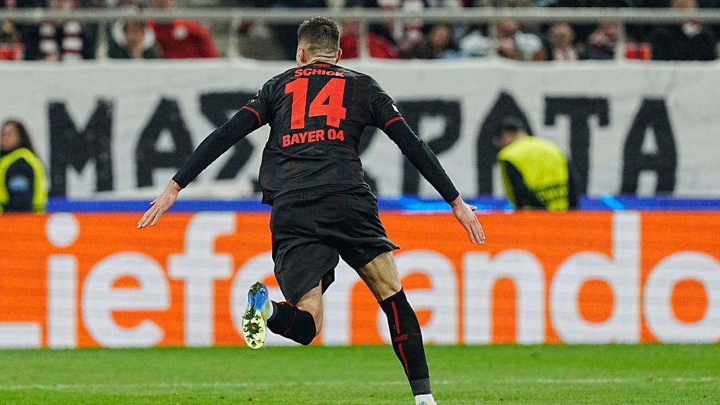 Patrik Schick jubelt über sein Tor zum 1:0 bei Olympiakos Piräus. (Archivbild)