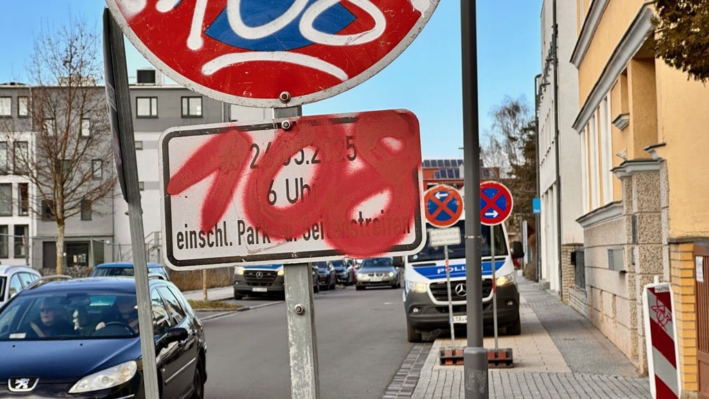 Blick in die Hafenstraße in Halle: Hier mussten zwei Thüringer Todesängste erleiden.