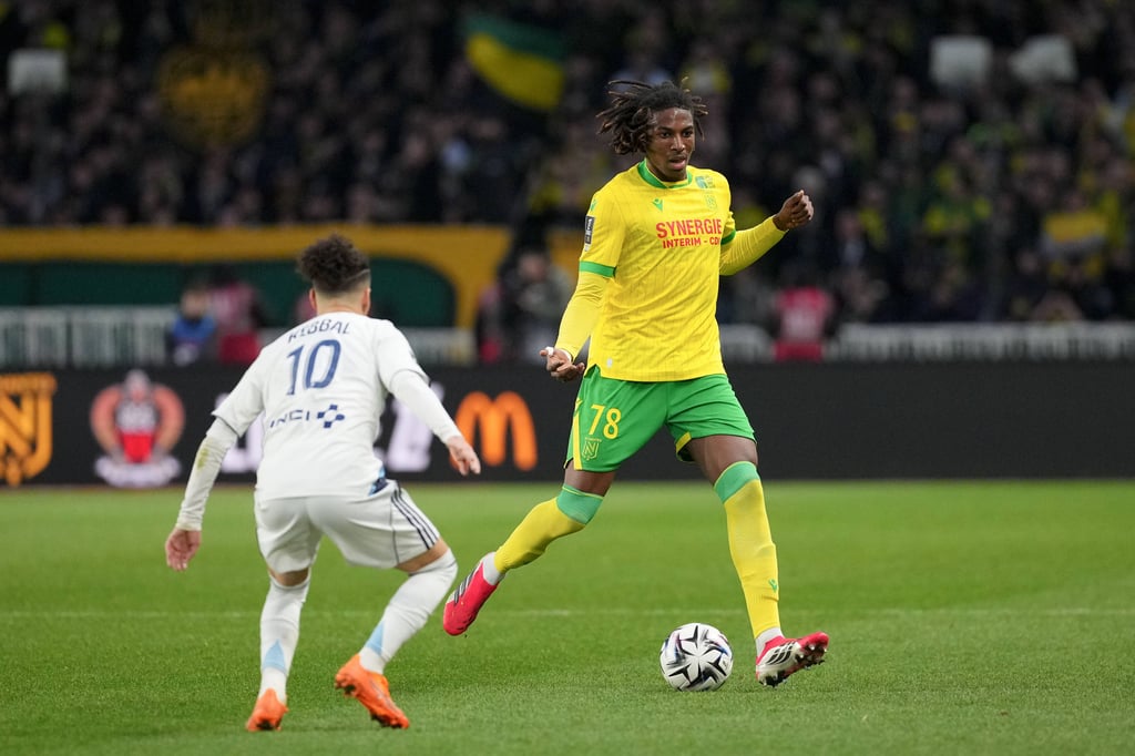 Tylel Tati (rechts) soll bei RB Leipzig auf der Liste stehen.