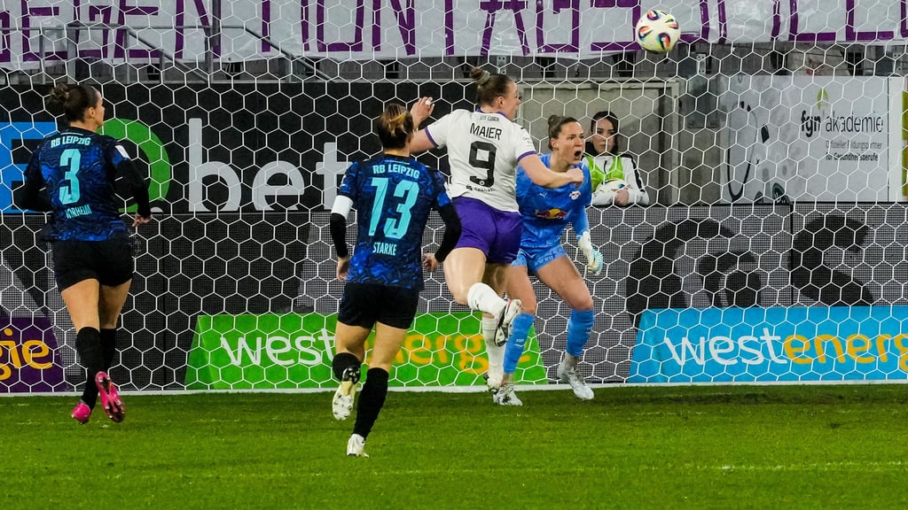 Eine Szene aus dem Spiel von RB in Essen.