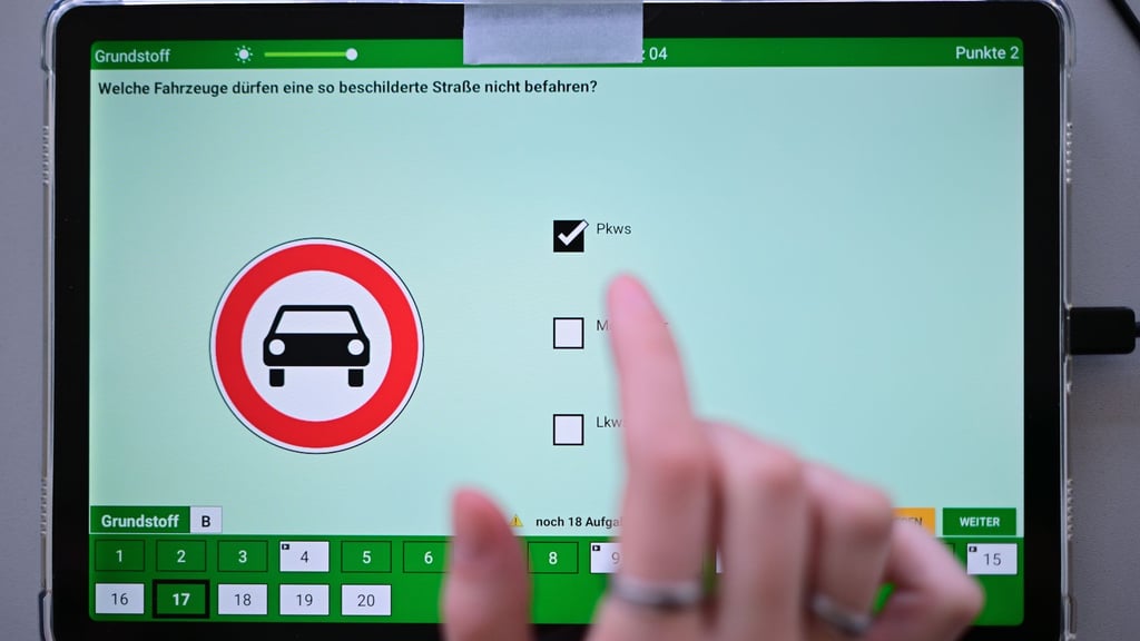 In Gotha hat eine Frau versucht, bei ihrer Führerscheinprüfung zu betrügen. (Symbolbild)