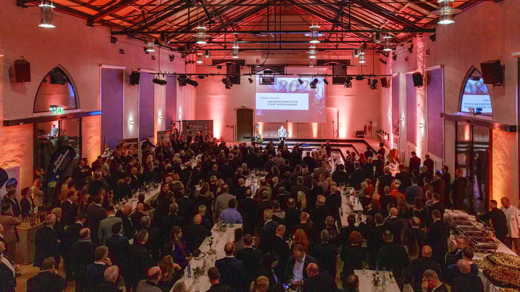 Im Fürstlichen Marstall in Wernigerode findet nicht nur der Neujahrsempfang der Harzstadt statt: Bis zum Sommer 2026 sind ganz unterschiedliche Veranstaltungsformate geplant.