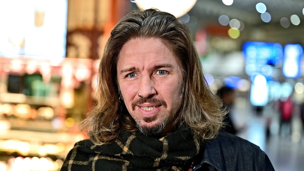 Gil Ofarim warnt auf Instagram seine Fans vor einem Buch.