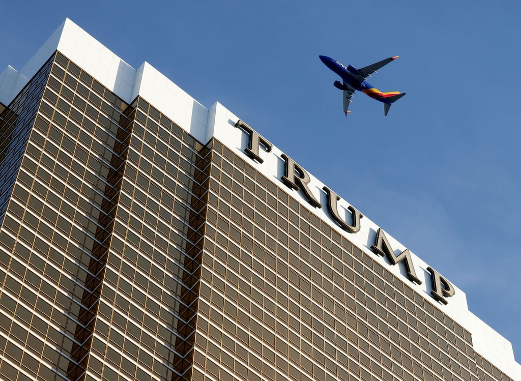 Der „Trump“-Schriftzug prangt an einem Hotel in Las Vegas - an der australischen Gold Coast könnte ein ähnliches Projekt entstehen. (Symbolbild)