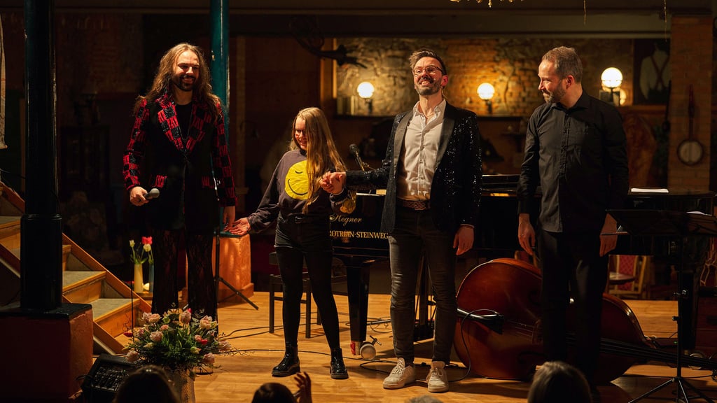 Die Besetzung des musikalischen Nachmittags: Donovan Noesser (v. l.), Annabelle, Christian Nolte und Johannes Keller.