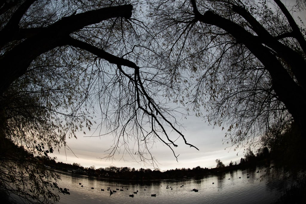 Auf dem Grund des Göttinger Kiessees soll alte Munition liegen. (Archivbild)
