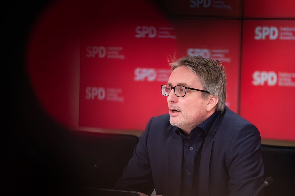 Brandenburgs SPD-Fraktionschef Björn Lüttmann zeigt sich zuversichtlich für die Koalitionsverhandlungen mit der CDU (Archivbild).