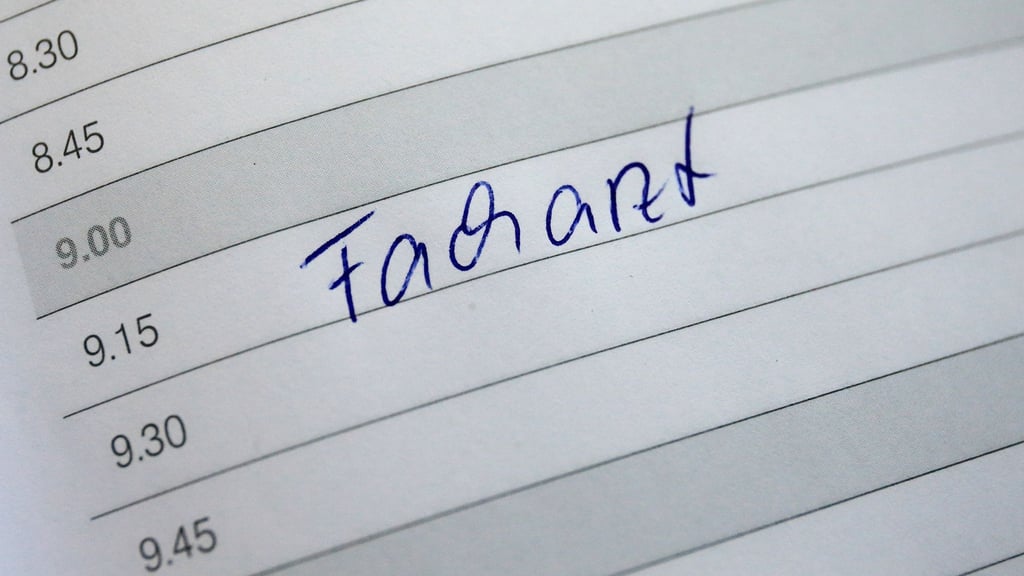 Wer in Sachsen-Anhalt eine fachärztliche Behandlung benötigt, braucht oft langen Atem. (Symbolbild)