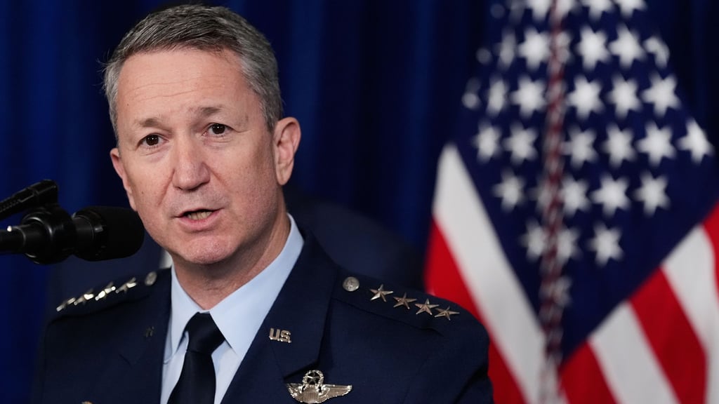 US-Generalstabschef&nbsp;Caine soll Präsident Trump vor Risiken eines Militäreinsatzes im Iran gewarnt haben. (Archivbild)