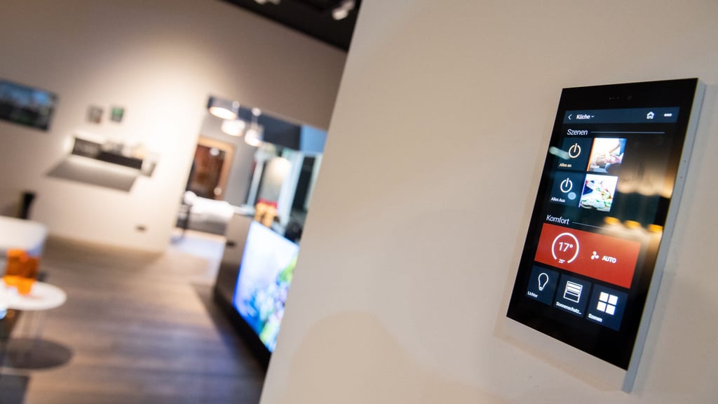 Licht, Temperatur, Rollos: Steht eine Modernisierung der Elektroinstallation an, ist es sinnvoll, Smart-Home-Funktionen gleich mitzudenken.