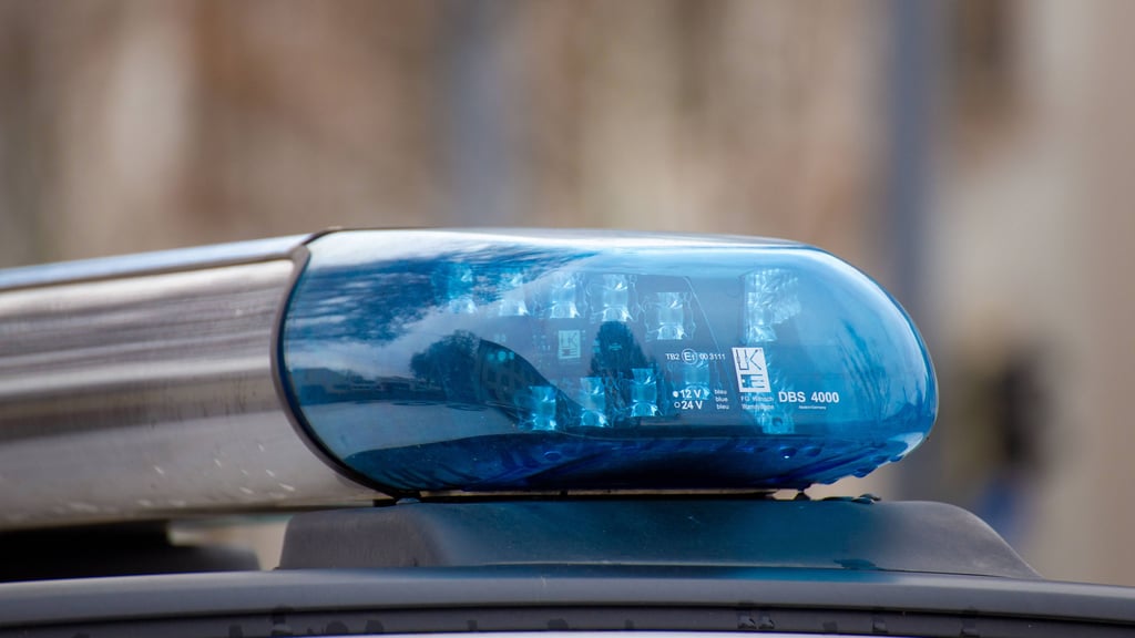 Die Polizei war am Schloßplatz in Dessau im Einsatz. 