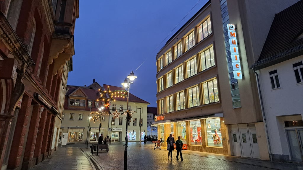 Mit Müller wird die Weißenfelser Innenstadt im April ein Zugpferd verlieren. Viele treibt die Sorge um, dass die Lichter dann ganz ausgehen.