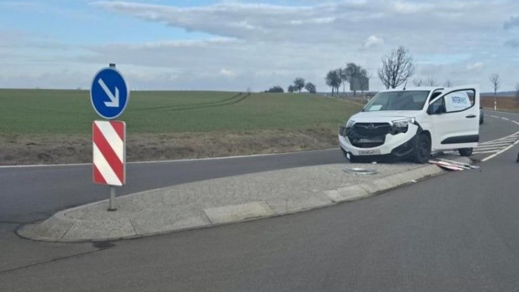 Eine 61 Jahre alte Opelfahrerin war am Montag, 23. Februar, unweit von Derenburg in einen Unfall verwickelt. 
