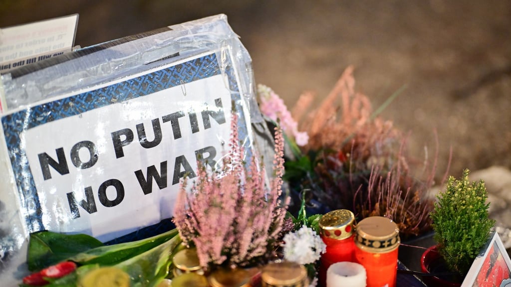 Wann endet der russische Angriffskrieg gegen die Ukraine? Verhandlungen haben bisher keine greifbaren Ergebnisse gebracht.