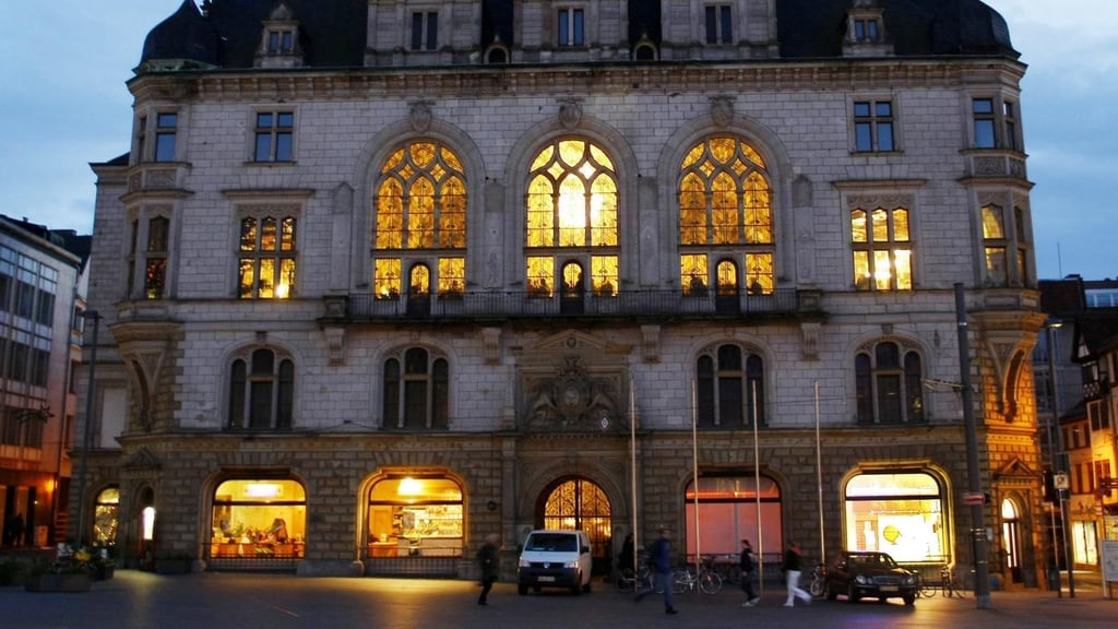 Die Stadtpolitik hat sich am späten Dienstagnachmittag zu einer Krisensitzung getroffen.