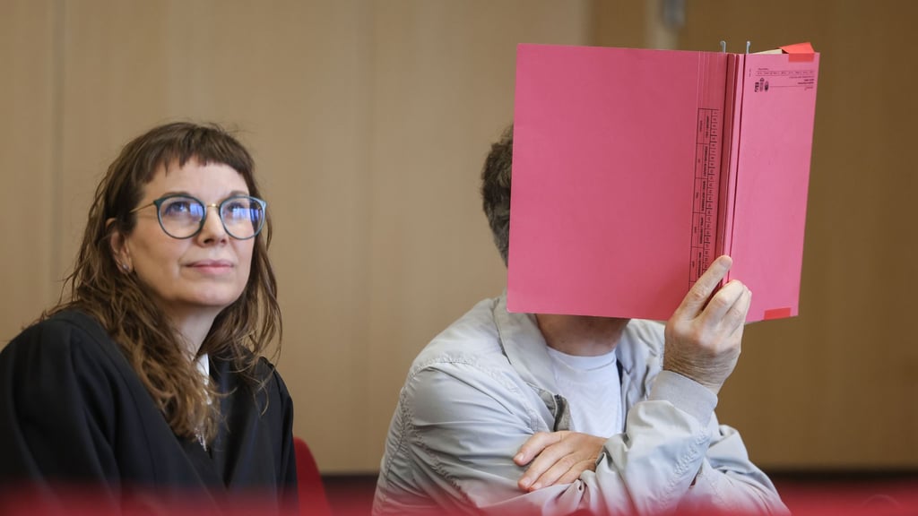 Verteidigerin Piel: „Mein Mandant bestreitet die Vorwürfe“